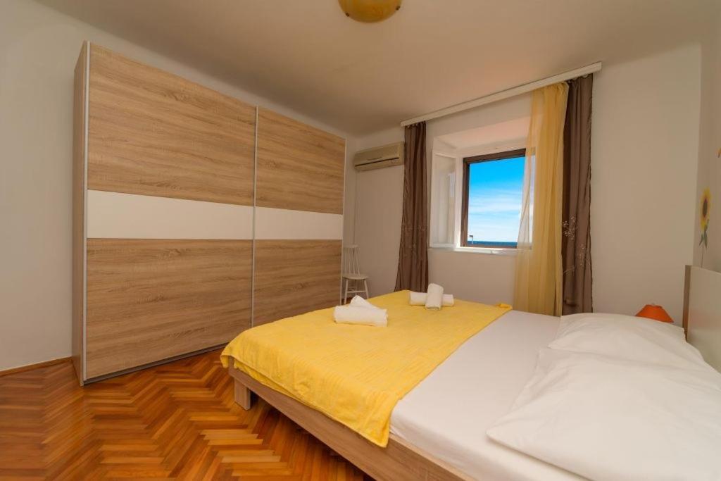 Apartments By The Sea Nerezine, Losinj - 7963 Exterior foto