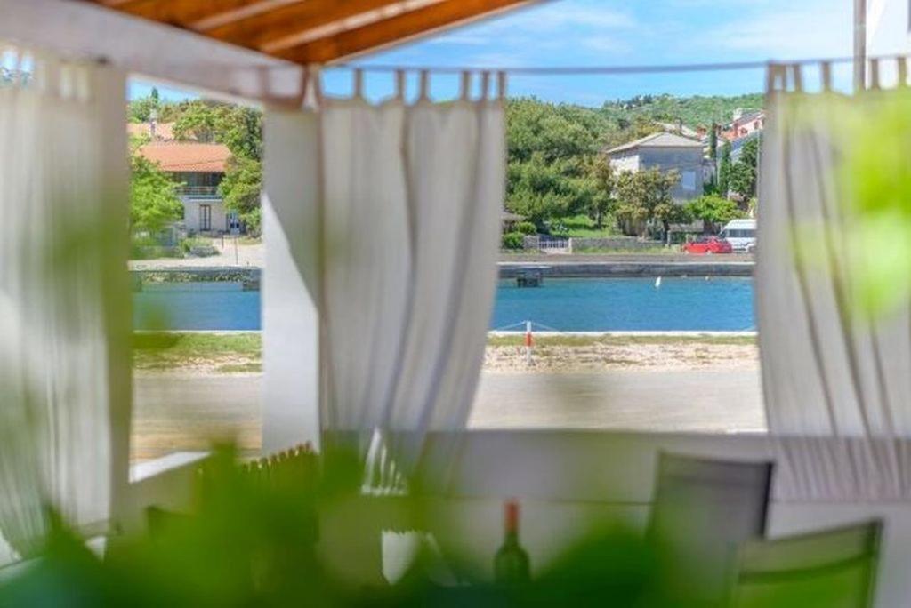 Apartments By The Sea Nerezine, Losinj - 7963 Exterior foto